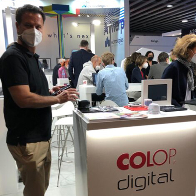 The e-mark is presented at MWC 2022 in Barcelona The e-mark is presented at MWC 2022 in Barcelona